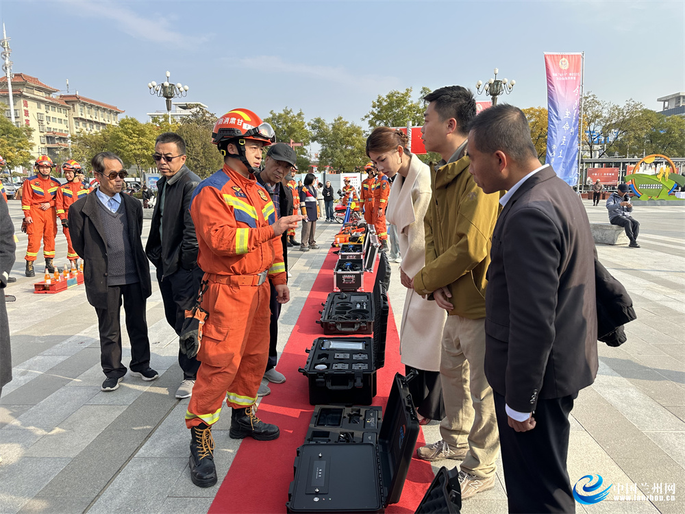 P(gun)^(q)2025»(dng)(dng)